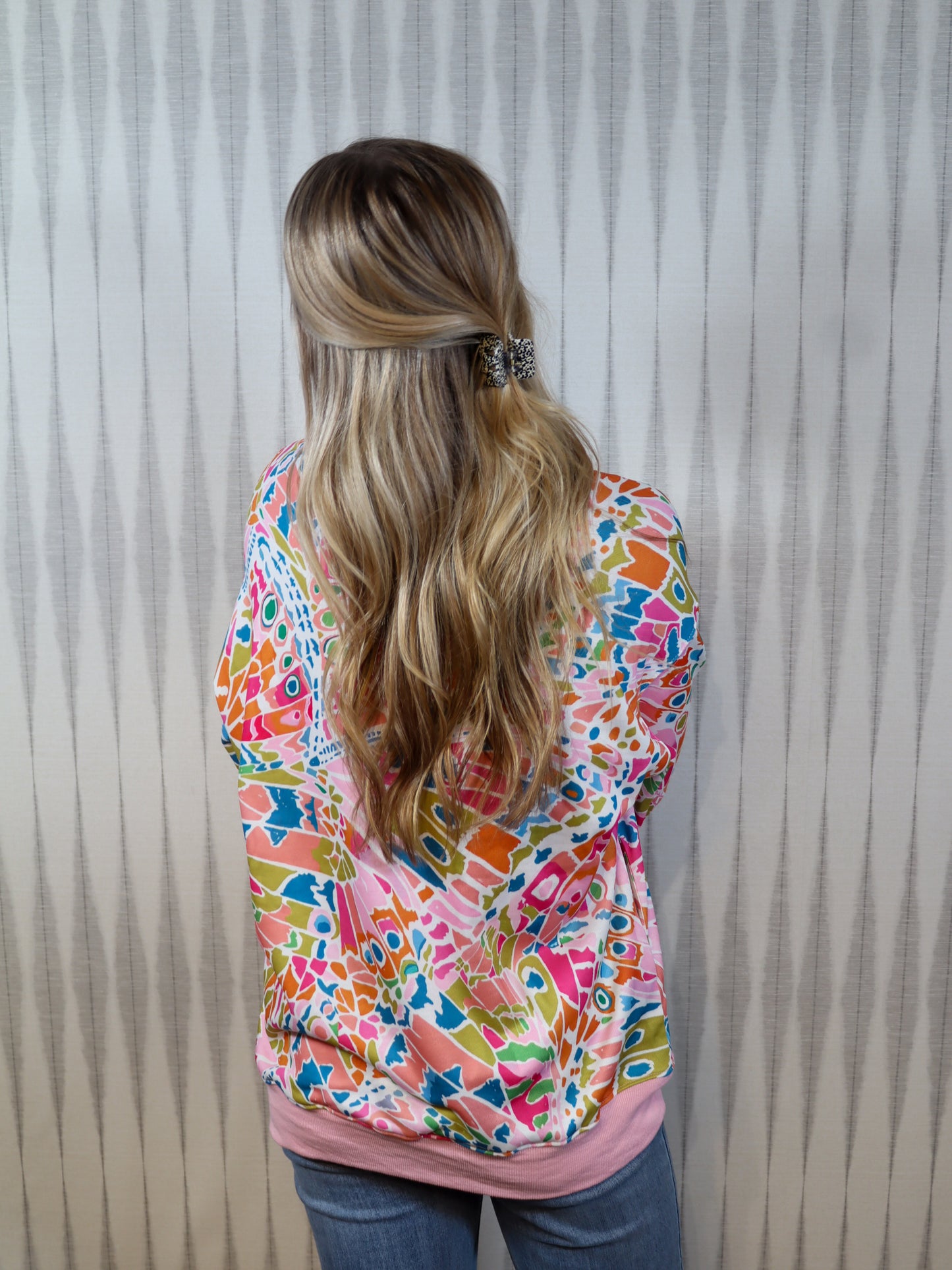 Dazzling Abstract Long Sleeve